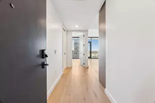 610 Davis St, Austin, TX 78701 - Photo 5