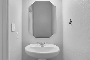 320 Bell Rings Dr, Jarrell, TX 76537 - Photo 13