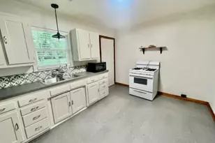 1109 Davis St, Taylor, TX 76574 - Photo 5