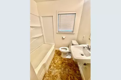 1109 Davis Street, Taylor, TX 76574 - Photo 9