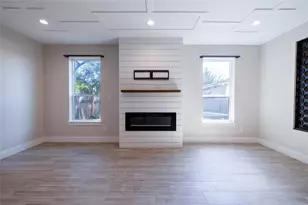 20703 Bonanza St, Lago Vista, TX 78645 - Photo 7