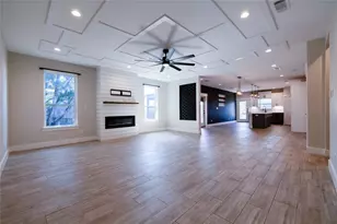 20703 Bonanza St, Lago Vista, TX 78645 - Photo 5