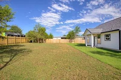 109 Creekside Drive, Bastrop, TX 78602 - Photo 35