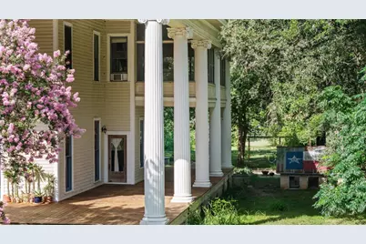 124 N Hamilton Street, Gonzales, TX 78629 - Photo 39