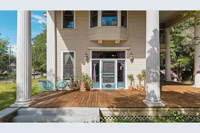 124 N Hamilton Street, Gonzales, TX 78629 - Photo 3