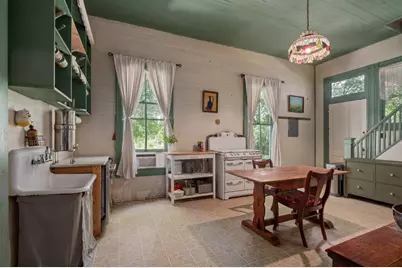 124 N Hamilton Street, Gonzales, TX 78629 - Photo 17