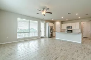 404 Eagle Dr, San Marcos, TX 78666 - Photo 13