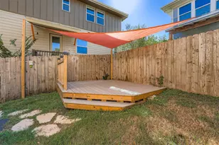 2709 E 13th St, Austin, TX 78702 - Photo 19