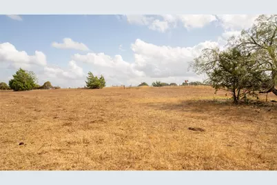 2054 County Road 334, Rockdale, TX 76567 - Photo 9