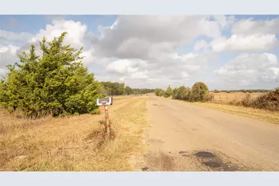 2054 County Road 334, Rockdale, TX 76567 - Photo 7