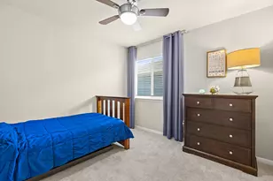 404 Cassandra Dr, Hutto, TX 78634 - Photo 25