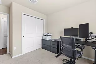 404 Cassandra Dr, Hutto, TX 78634 - Photo 29