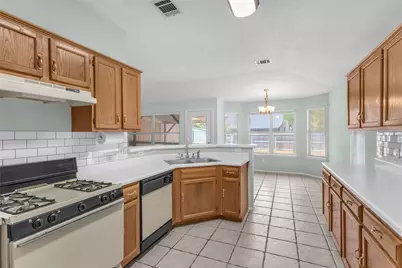 1902 Hollow Tree Boulevard, Round Rock, TX 78681 - Photo 13