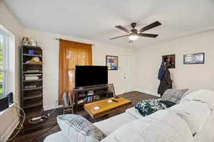907 E 53rd St, Austin, TX 78751 - Photo 5