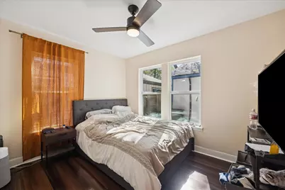 907 E 53rd Street, Austin, TX 78751 - Photo 15