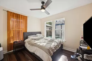 907 E 53rd St, Austin, TX 78751 - Photo 15