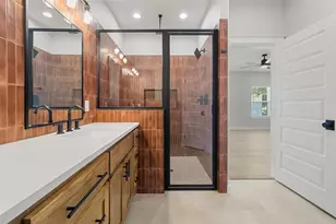 705 Sloan St, Taylor, TX 76574 - Photo 21