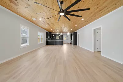 705 Sloan Street, Taylor, TX 76574 - Photo 7