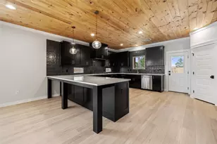 705 Sloan St, Taylor, TX 76574 - Photo 11