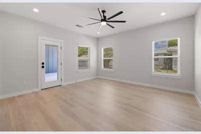 705 Sloan Street, Taylor, TX 76574 - Photo 17