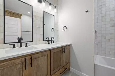 705 Sloan Street, Taylor, TX 76574 - Photo 27