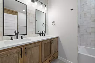 705 Sloan St, Taylor, TX 76574 - Photo 27