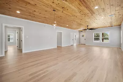 705 Sloan Street, Taylor, TX 76574 - Photo 11