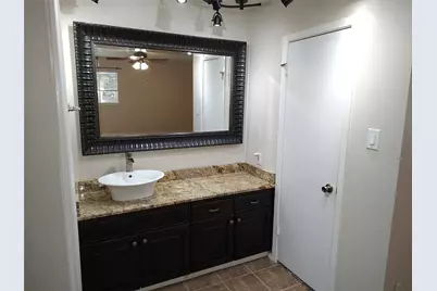 11701 Shoshone Drive, Austin, TX 78759 - Photo 15