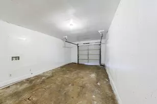 2011 E Stassney Ln, Austin, TX 78744 - Photo 19