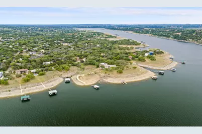 21909 Mockingbird Street, Lago Vista, TX 78645 - Photo 11