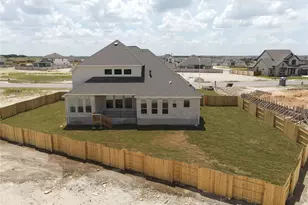 120 Clancy Dr, Liberty Hill, TX 78642 - Photo 33
