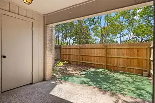 620 S 1st St, Austin, TX 78704 - Photo 7