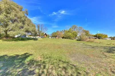 210 E Morrow Street, Georgetown, TX 78626 - Photo 7