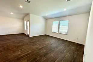 346 Gladiola Loop, Kyle, TX 78640 - Photo 5