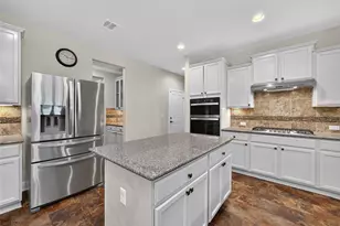 435 Davis Mountain Cir, Georgetown, TX 78633 - Photo 11