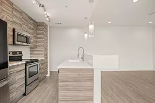 604 N Bluff Dr, Austin, TX 78745 - Photo 7