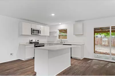 5307 Village Trail, Austin, TX 78744 - Photo 5
