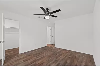 5307 Village Trail, Austin, TX 78744 - Photo 9