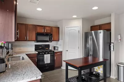 369 S Brook Drive, Leander, TX 78641 - Photo 15