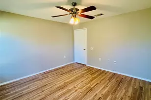 7424 Cayenne Ln, Austin, TX 78741 - Photo 7