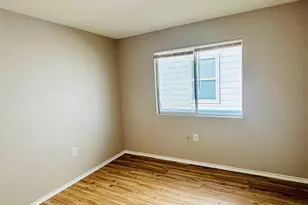 7424 Cayenne Ln, Austin, TX 78741 - Photo 13