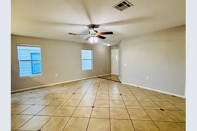 7424 Cayenne Lane, Austin, TX 78741 - Photo 3