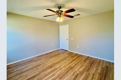 7424 Cayenne Lane, Austin, TX 78741 - Photo 7