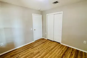 7424 Cayenne Ln, Austin, TX 78741 - Photo 17