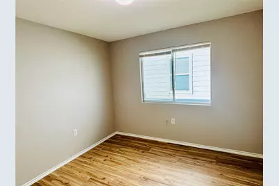 7424 Cayenne Lane, Austin, TX 78741 - Photo 13