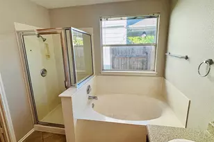 7424 Cayenne Ln, Austin, TX 78741 - Photo 9