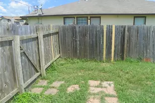 2221 Creekside Ln, Georgetown, TX 78626 - Photo 21