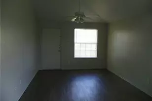 2221 Creekside Ln, Georgetown, TX 78626 - Photo 3