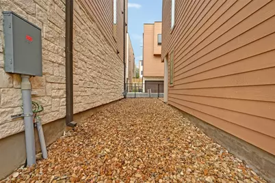 6821 Wolfcreek Pass #12, Austin, TX 78749 - Photo 31