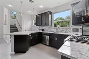 6407 Hopkins Dr, Austin, TX 78734 - Photo 9